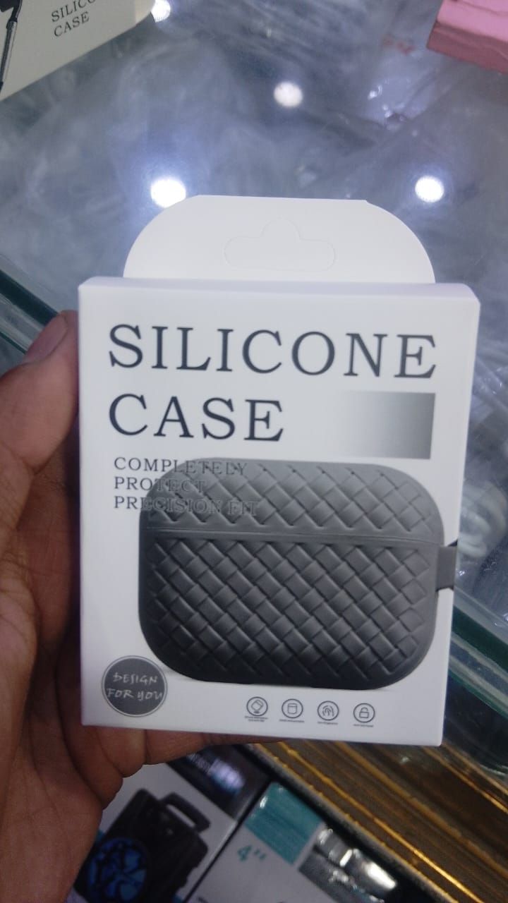 Silicone Protective Case For AirPods Pro 2 Durable Precision Fit Scratch Resistant Shock Absorbing Practical Choice For Daily Use | Random Color