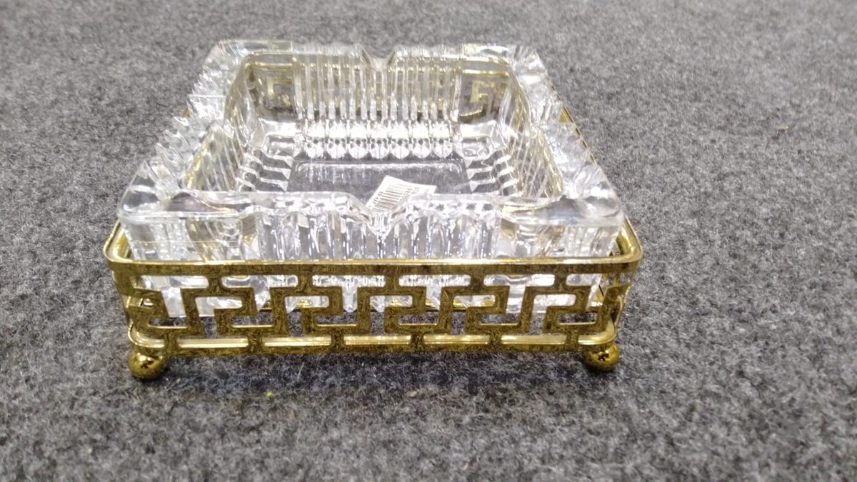 Luxury Metal & Crystal Ashtray KD-1379 – Elegant Decorative Cigarette Ash Tray Size 13x13x4.5cm