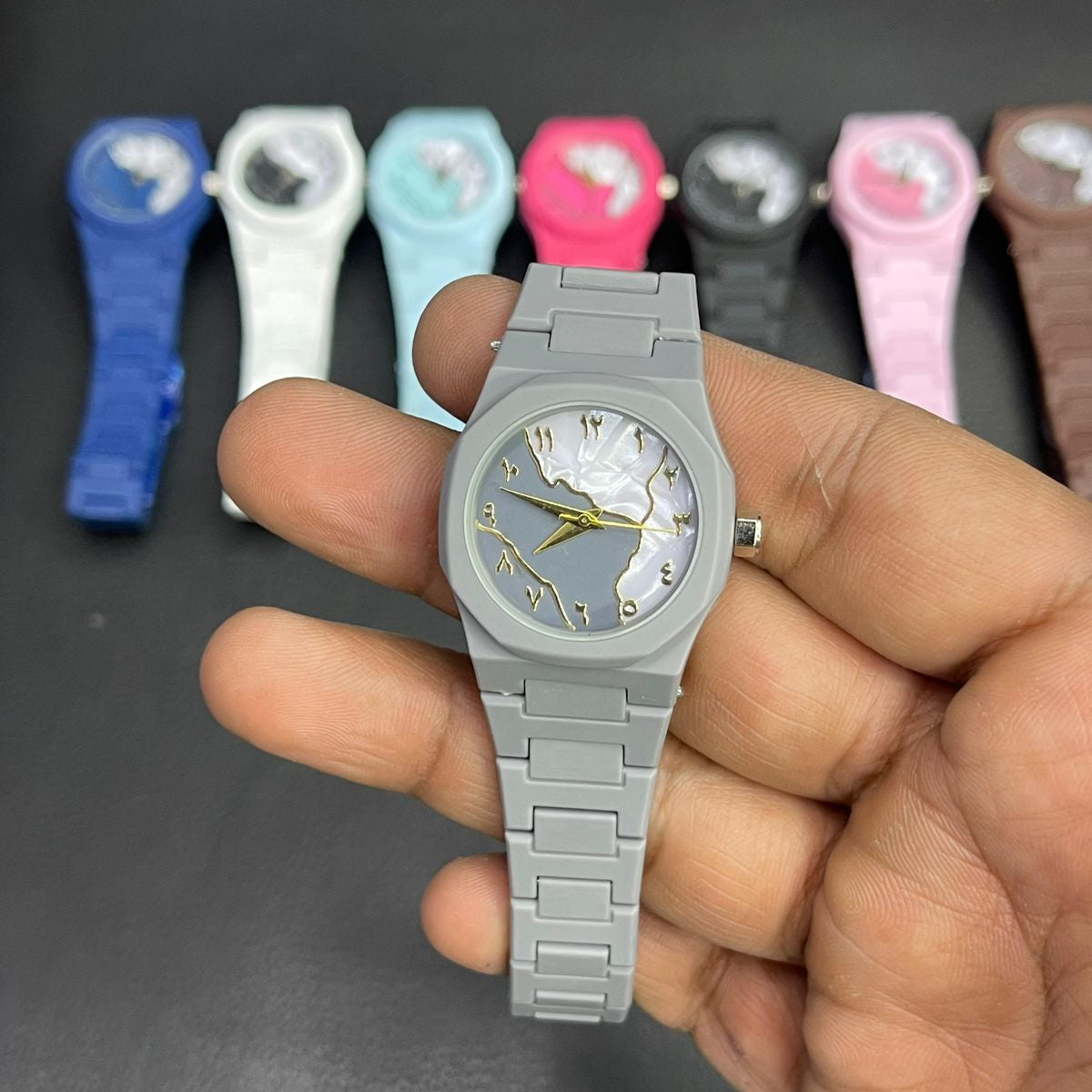 Women's Mini Aura Watch Providing Elegant Design Comfortable Use Stylish Appearance And Everyday Wear - White
