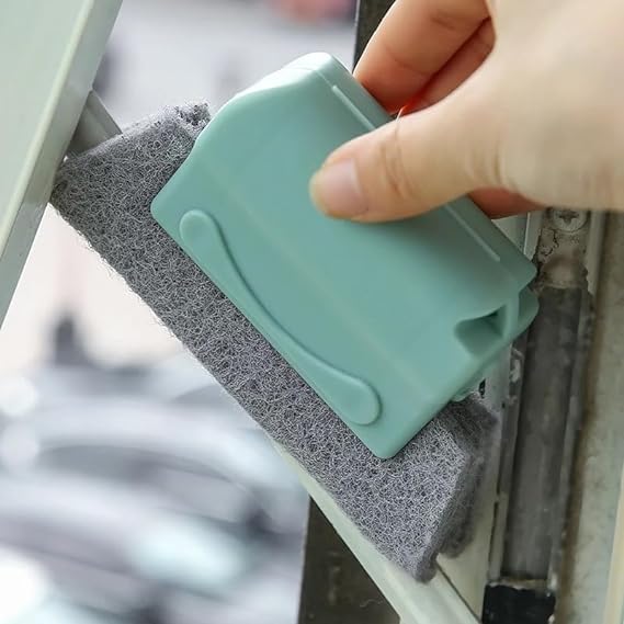 Window Slot Cleaning Brush Random Color 879775