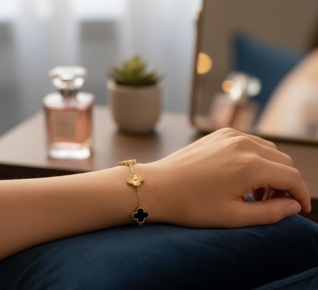 QXT-134 Clover 2-in-1 Bracelet – Stainless Steel | Versatile & Stylish Accessory
