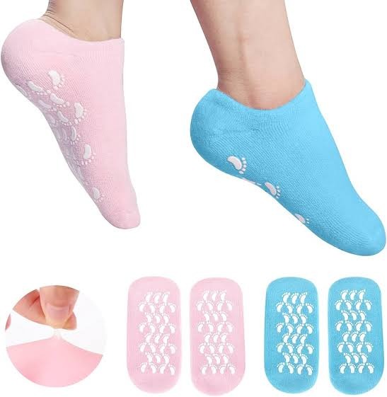 1 Pair Reusable Silicone Spa Gel Socks For Dry Feet And Cracked Heel Treatment – Moisturizing Hydrating Softening And Skin Smoothing Overnight Foot Care (Random Color)