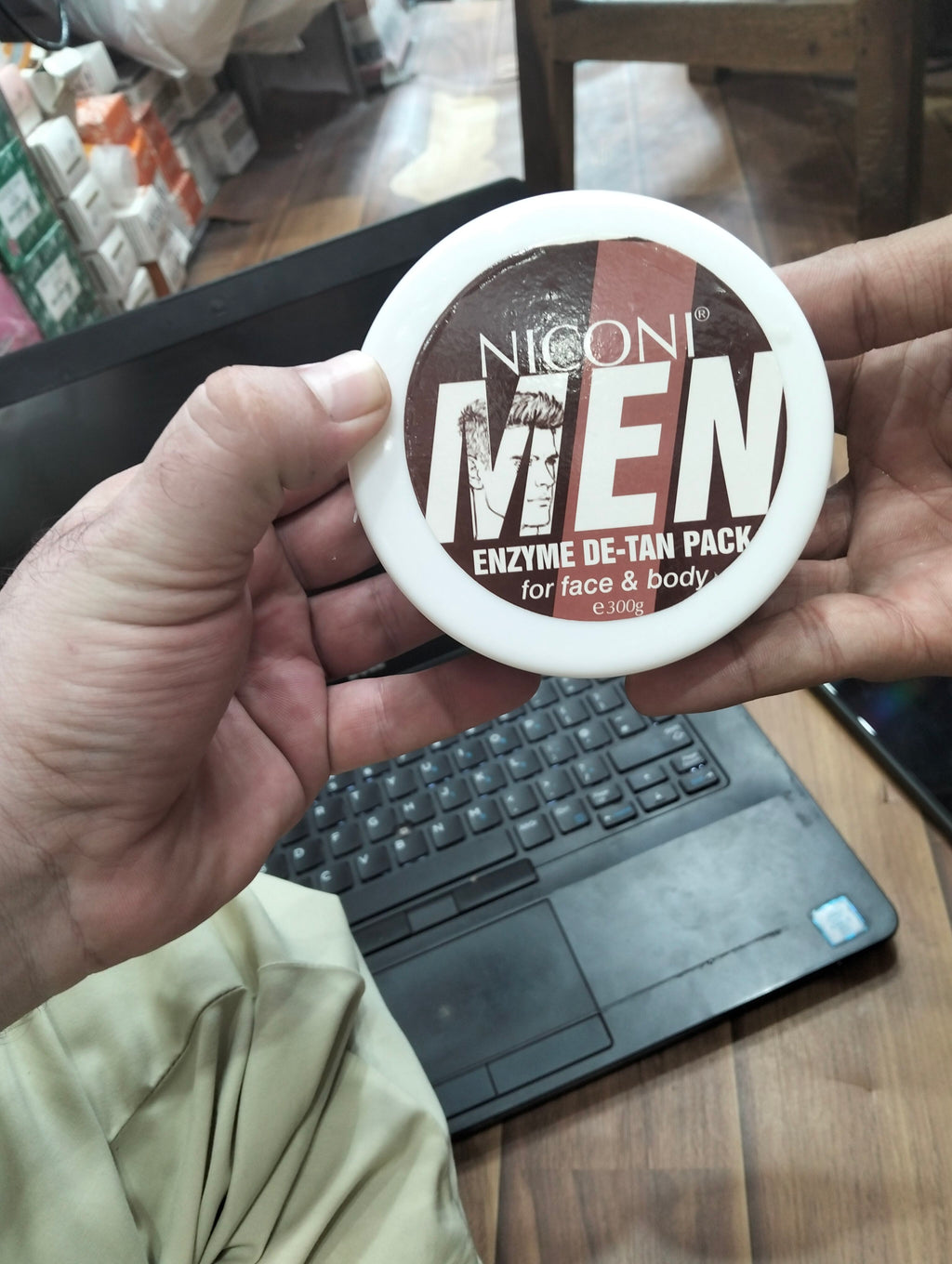 Niconi Men Enzyme De-Tan Pack for Face & Body – 300g