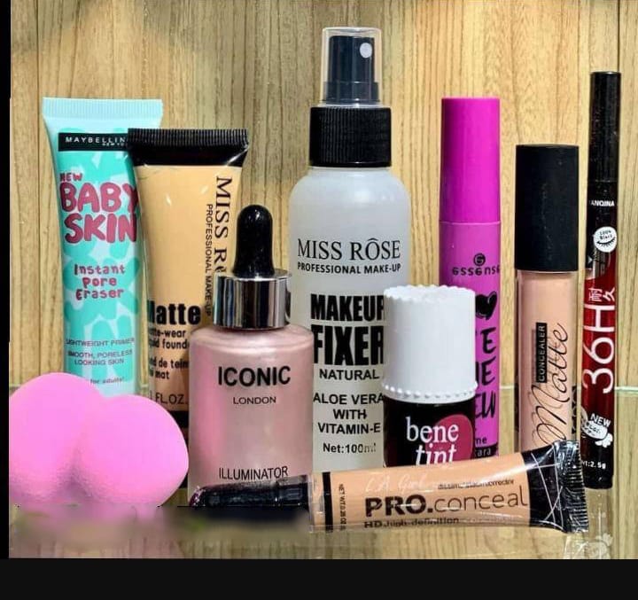 10 in 1 Makeup Deal