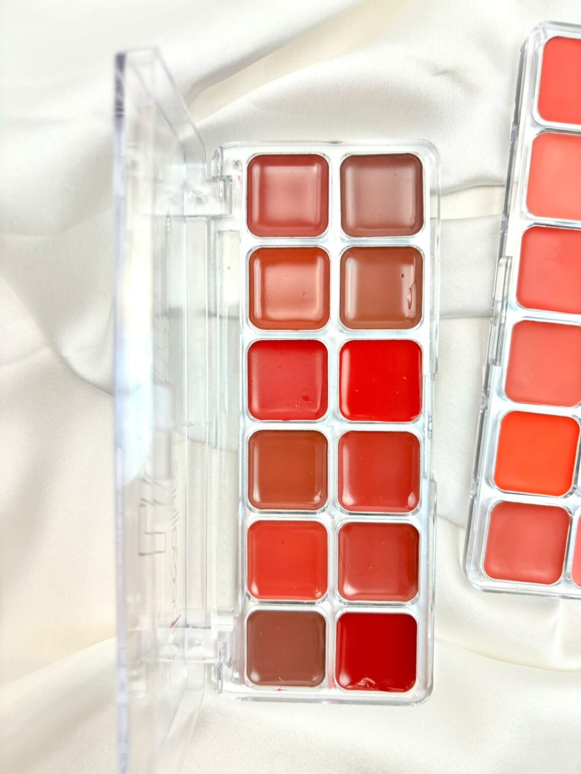 Violet Makup Lip Cream Pallete Matte Color Lipstick Palette Eyeshadow Pallete Random Shades