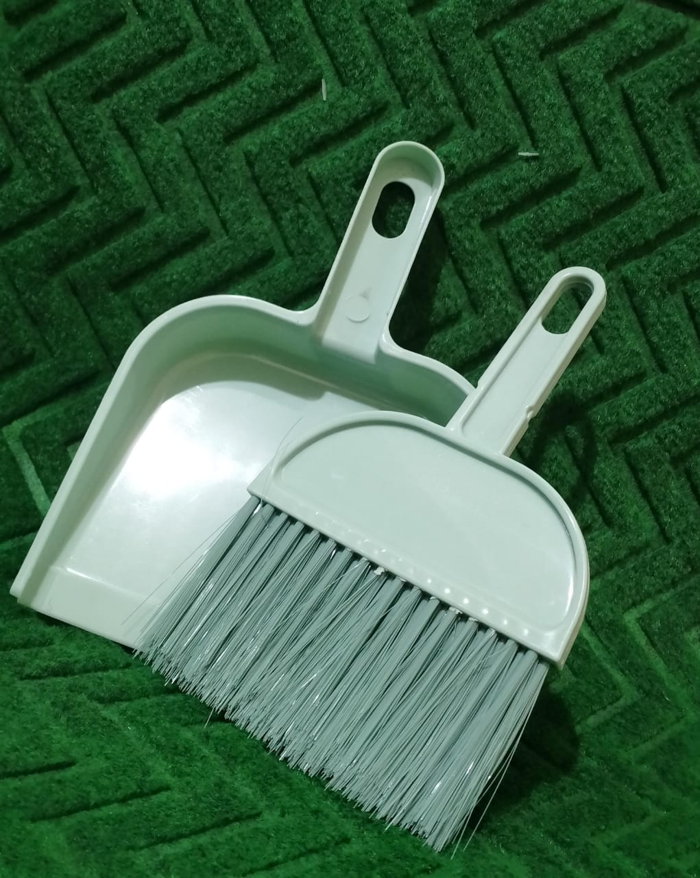 1 Pc Imported Mini Broom Dustpan Set Perfect For Desktop Cleaning And Quick Cleanups Random Color