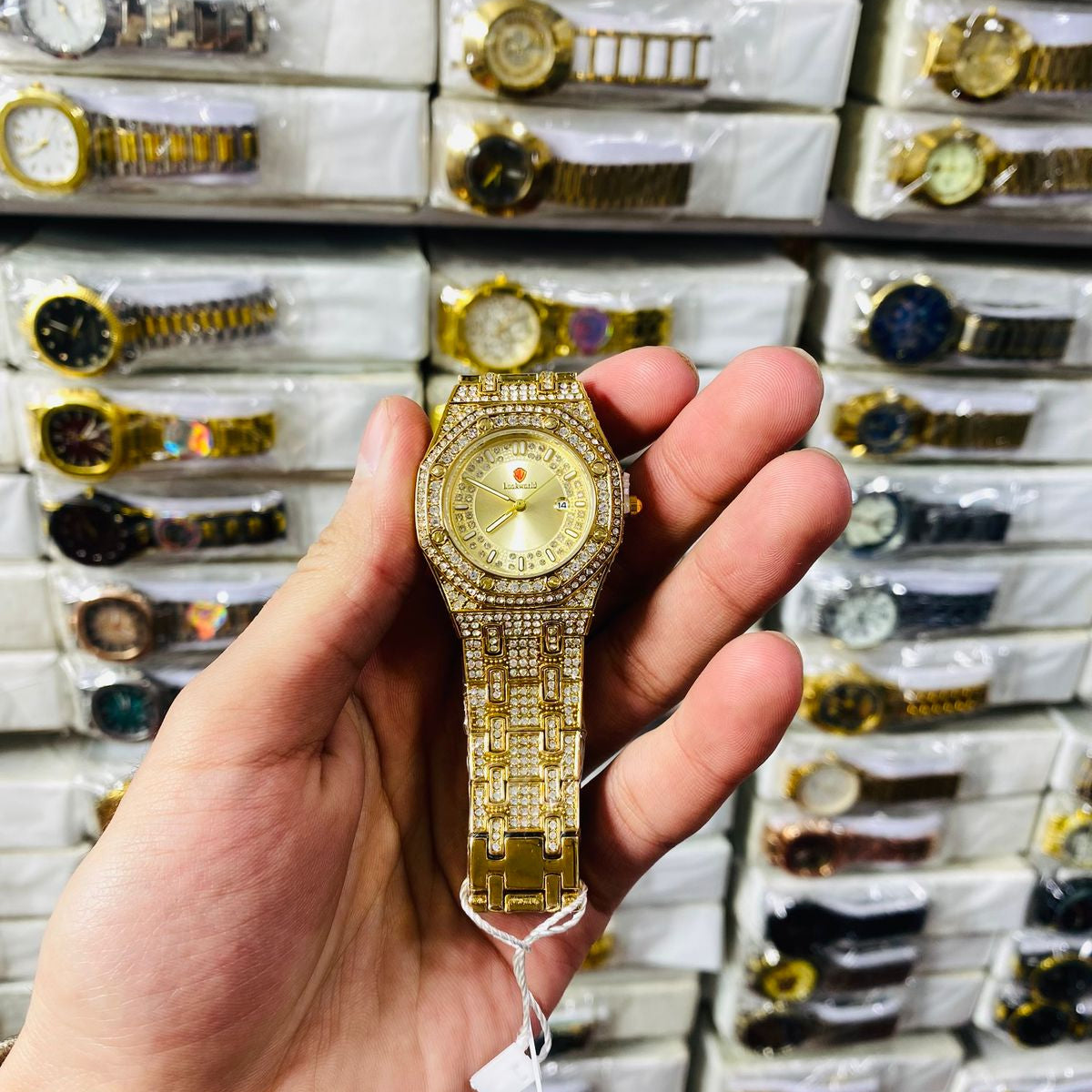 Luxury Gold Diamond-Studded Wrist Watch – Premium Designer Style Quartz Watch for Men & Women (Without Box)
