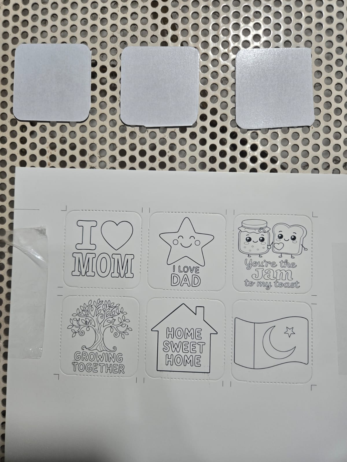 DIY Fridge Magnet Paint Kit – 3 Magnets & 6 Paint Sheets Set
