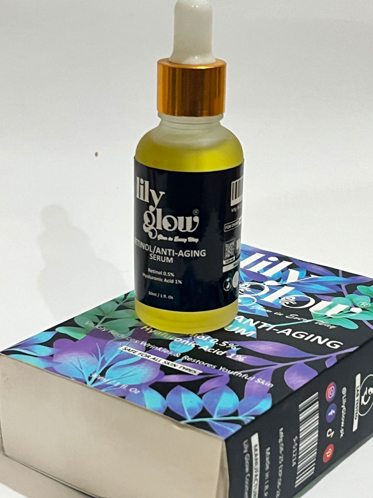 Lily Glow Retinol Anti-Aging Serum for Face – Wrinkle Repair, Skin Tightening & Night Care (30ml)