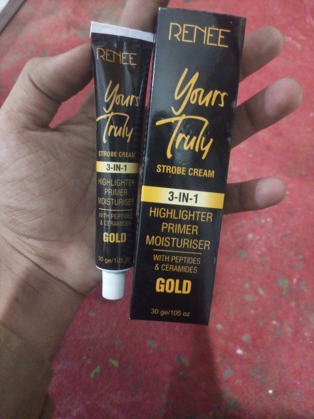RENÉE Yours Truly 3-in-1 Gold Strobe Cream – Infused with Peptides & Ceramides for Face Highlighter, Primer & Moisturiser, 30g